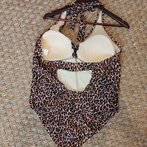 KONA SOL TWIST FRONT ONE PIECE SWIMSUIT 22W - Picture 5 of 8